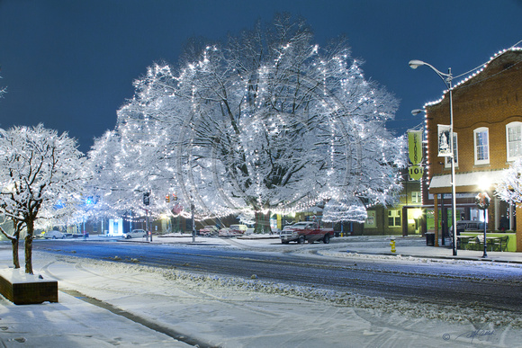 A snowy night in Mocksville, NC